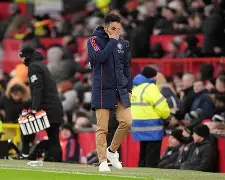 乐动体育APP-曼城主场轻取南安普顿，追赶榜首差距缩小的简单介绍